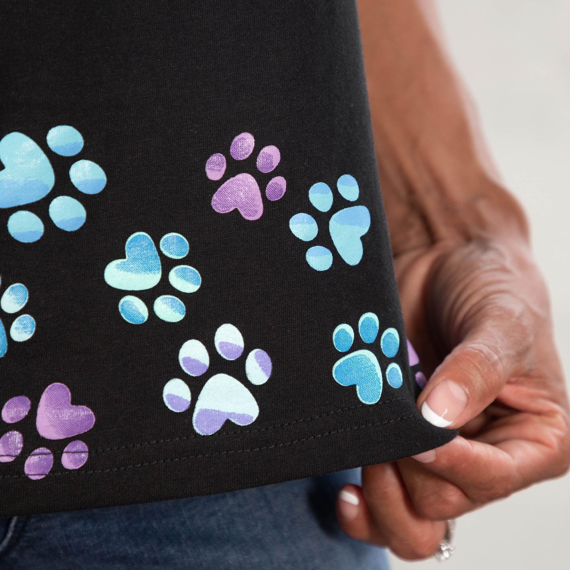 Tumbling Paws Gradient Short Sleeve T-Shirt - Aaria Tees Aaria Tees