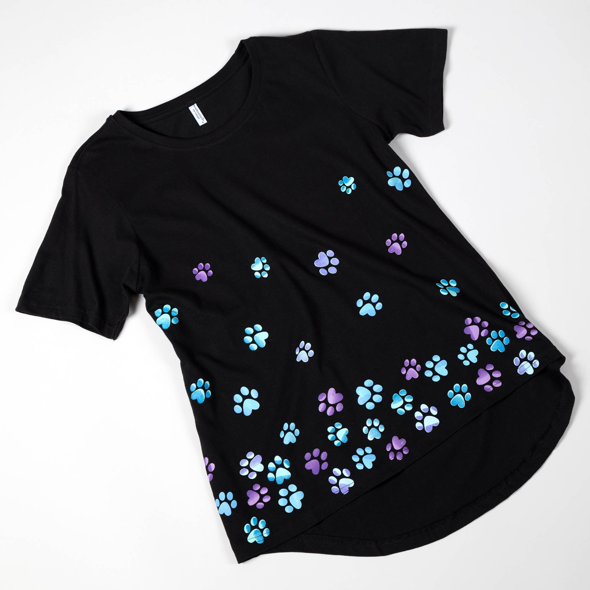 Tumbling Paws Gradient Short Sleeve T-Shirt - Aaria Tees Aaria Tees
