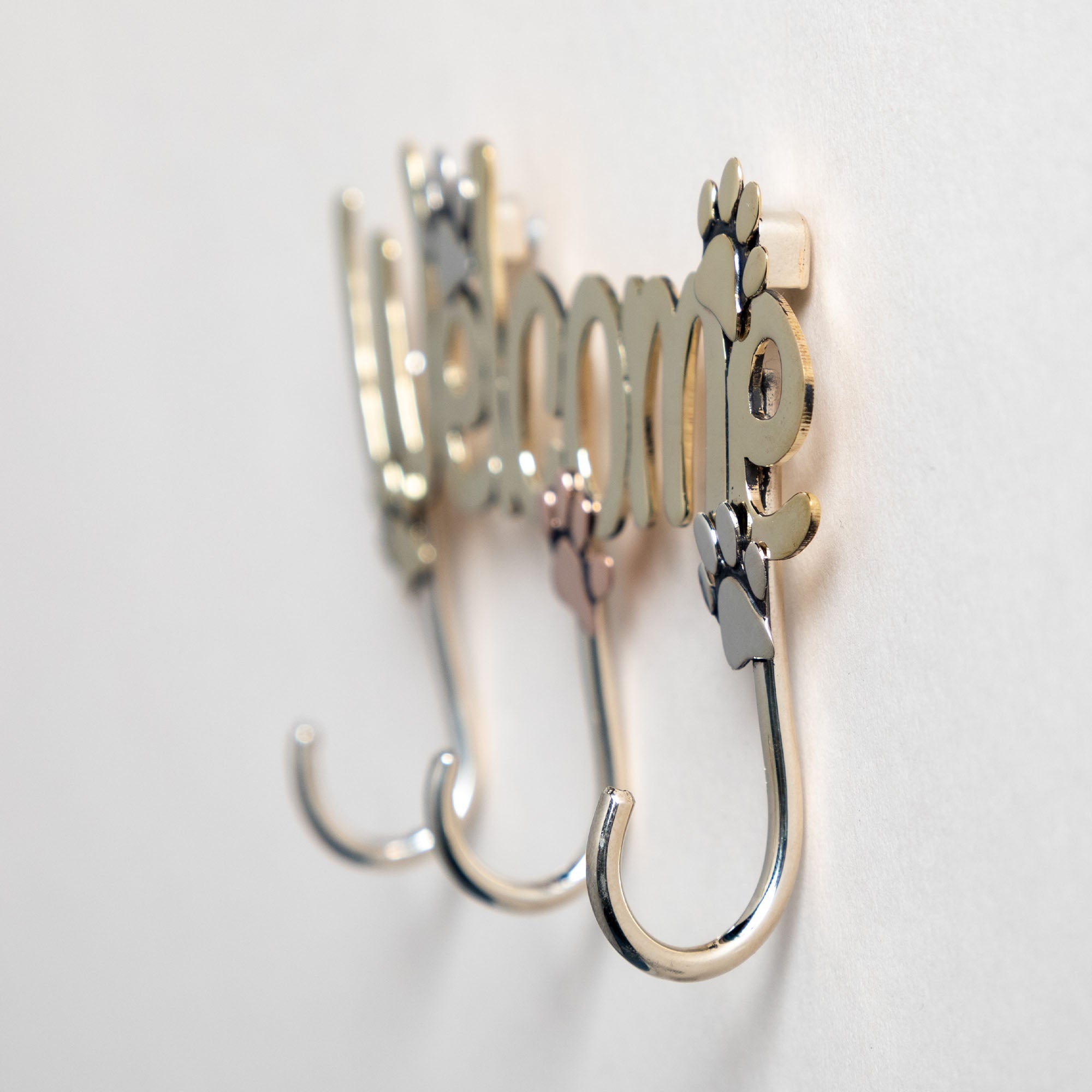 Welcome Paw Print Mixed Metal Sign with Hooks - Aaria Tees Aaria Tees