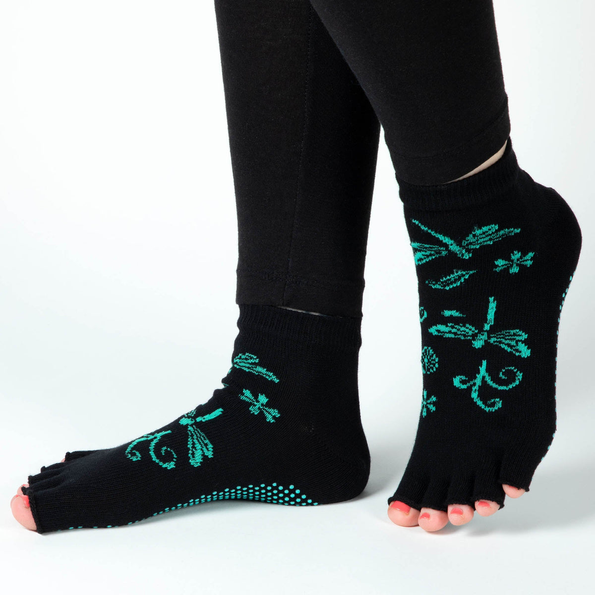 Jacquard Grip Yoga Socks - Aaria Tees