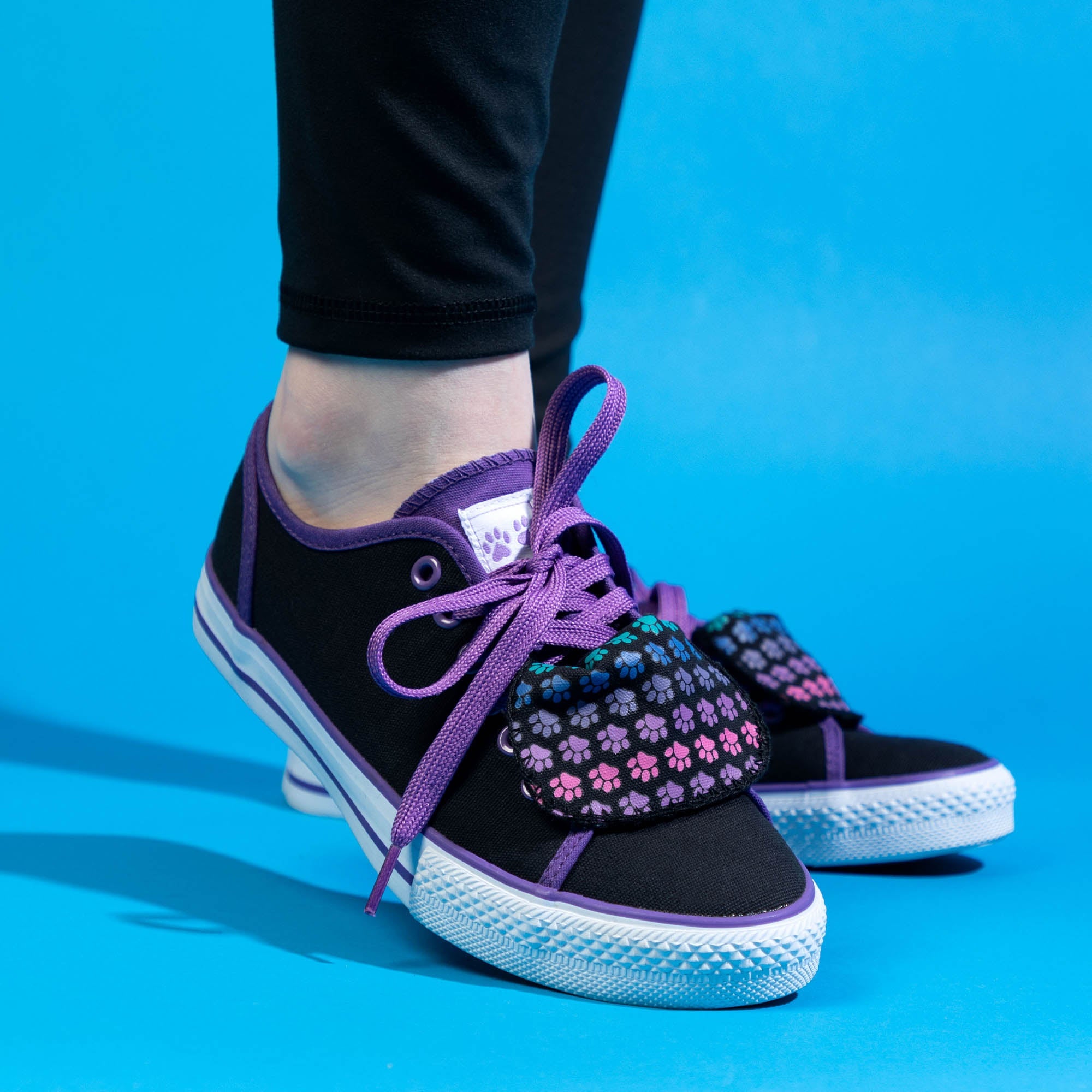 Women's Paw Print Low Top Shoes - Aaria Tees Aaria Tees
