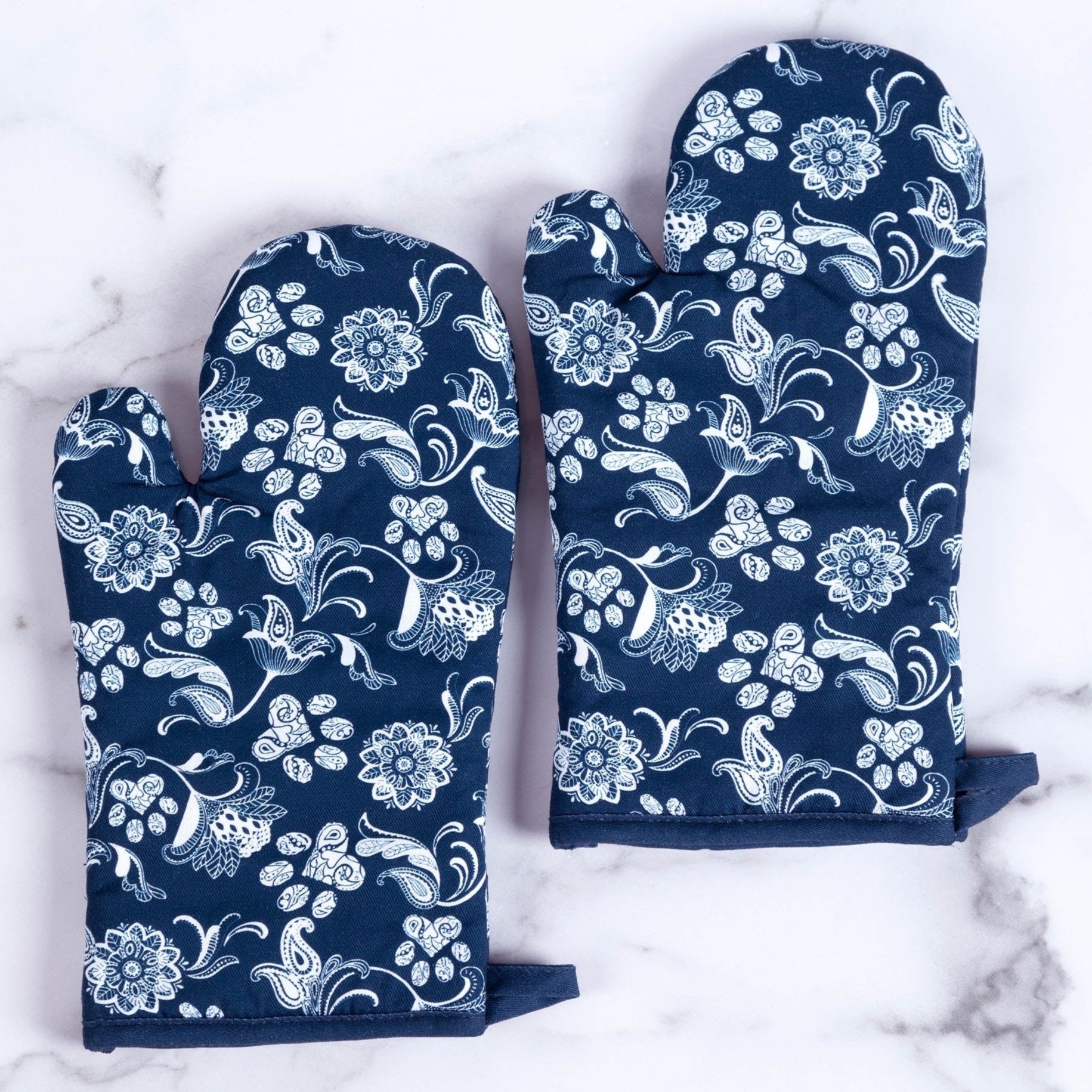 Distinctly Designed Oven Mitts - Set of 2 - Aaria Tees Aaria Tees