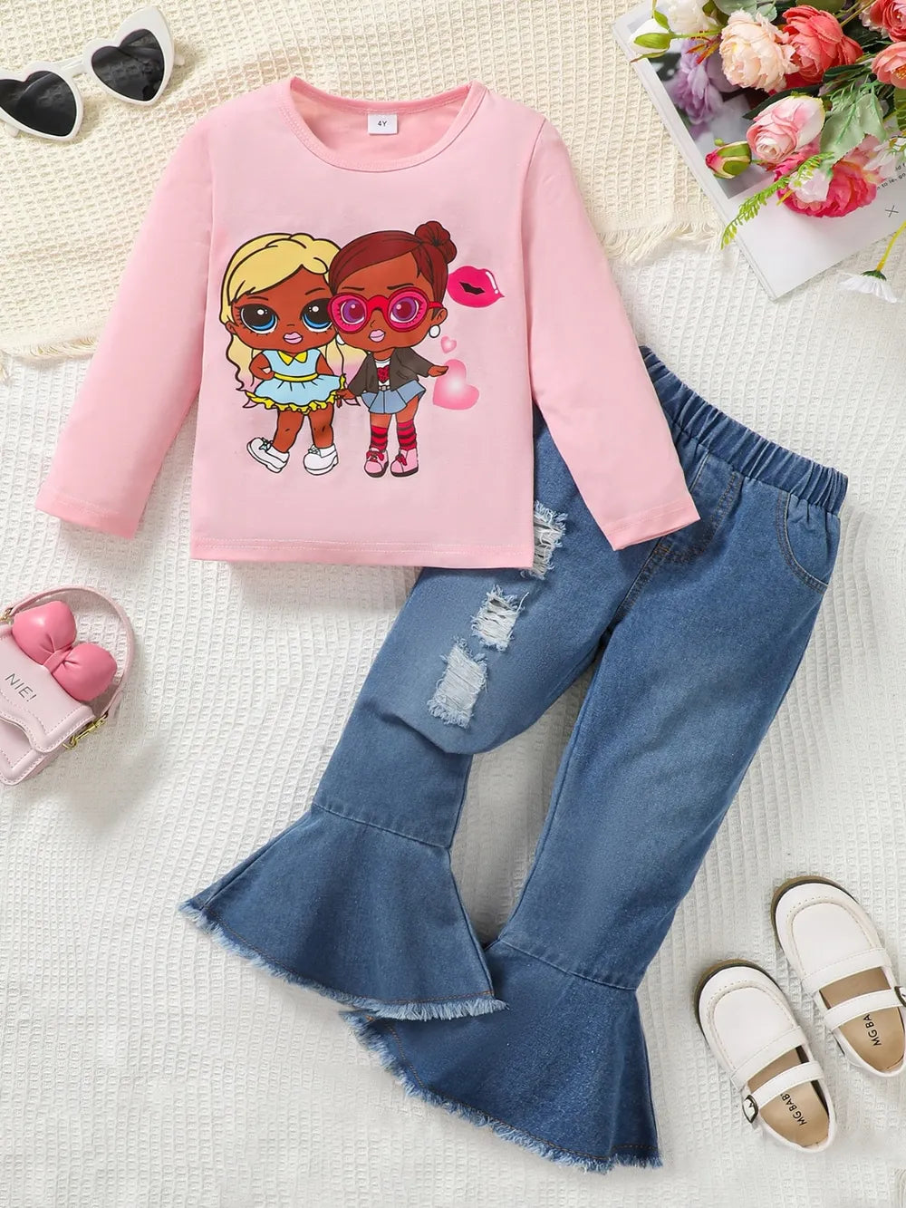  Aaria Tees