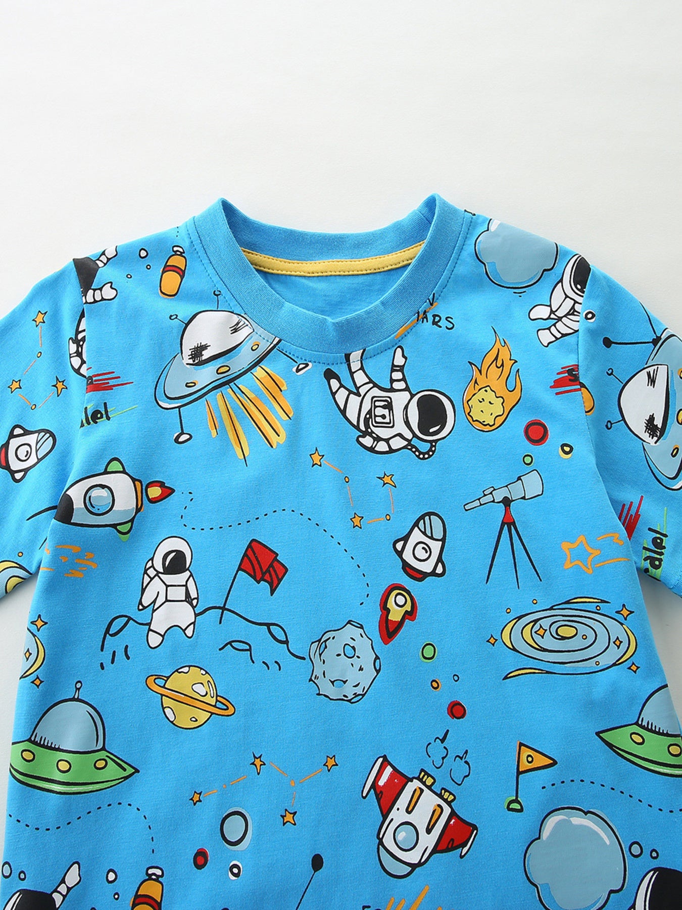 00b0ca33bcf04fc386e6964d4e72dcca-Max Aaria Tees