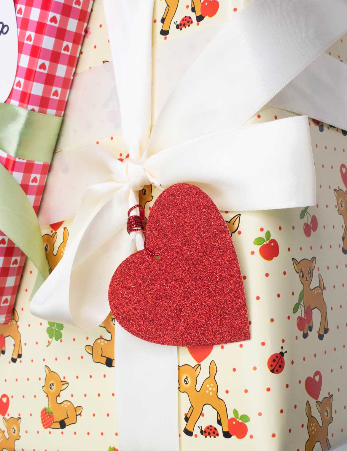 Red Glitter Heart Hangtag - Set of 10 - Aaria Tees Aaria Tees