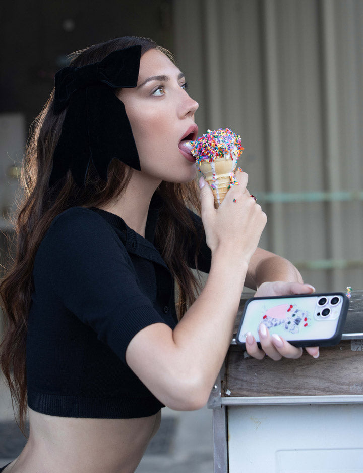  Aaria Tees