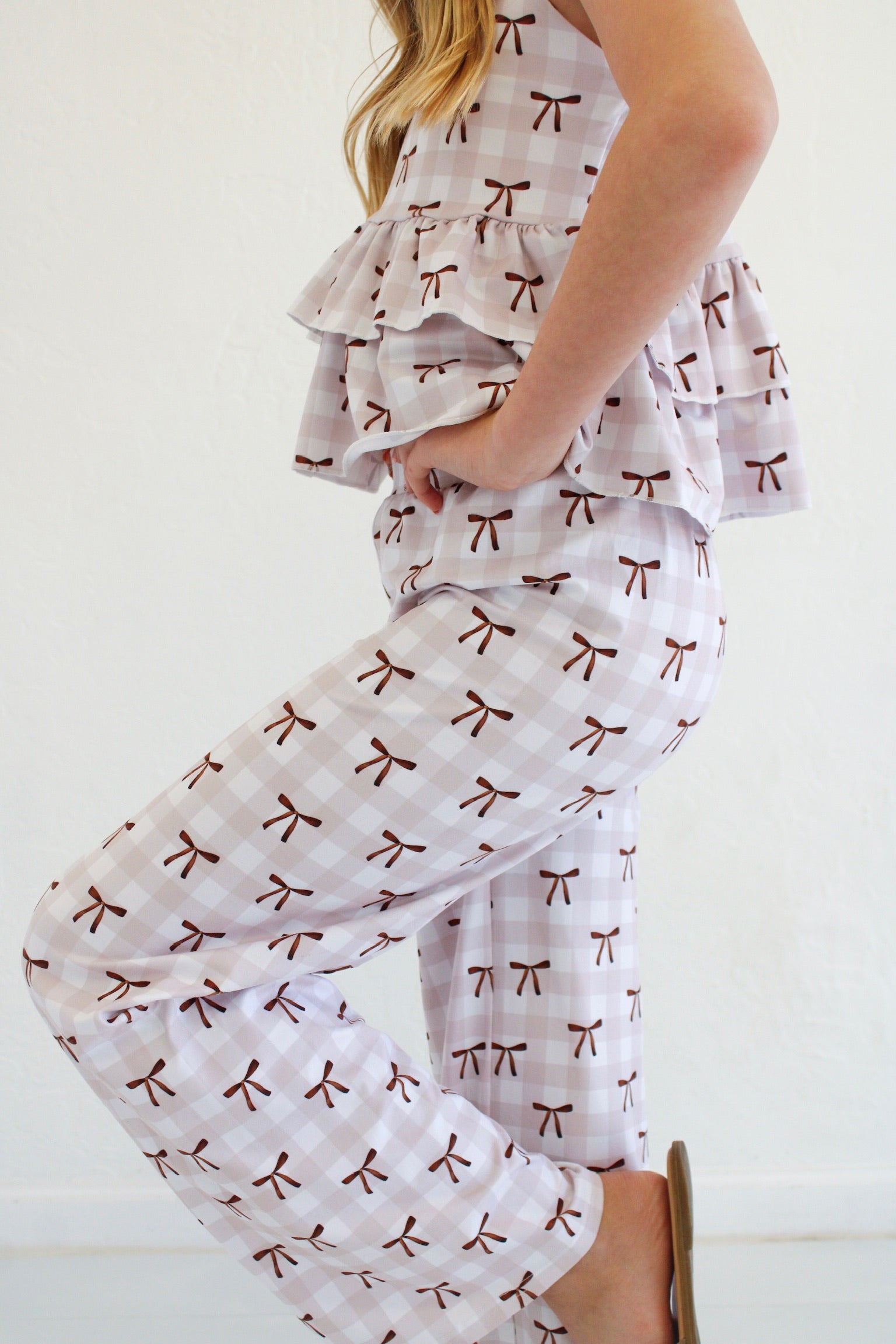 Aaria Tees