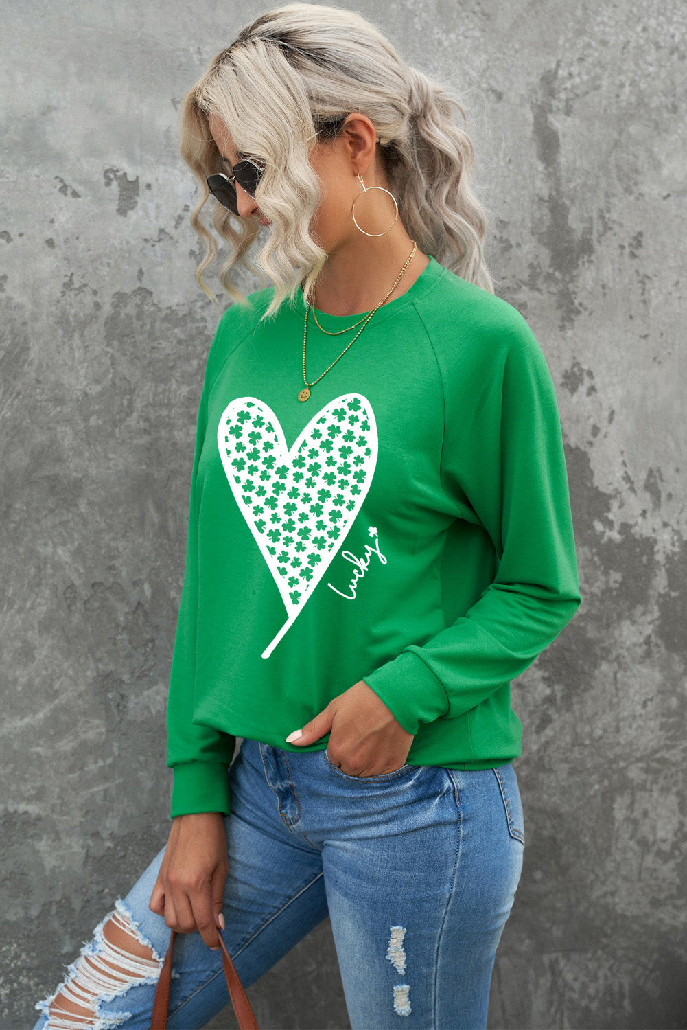  Aaria Tees