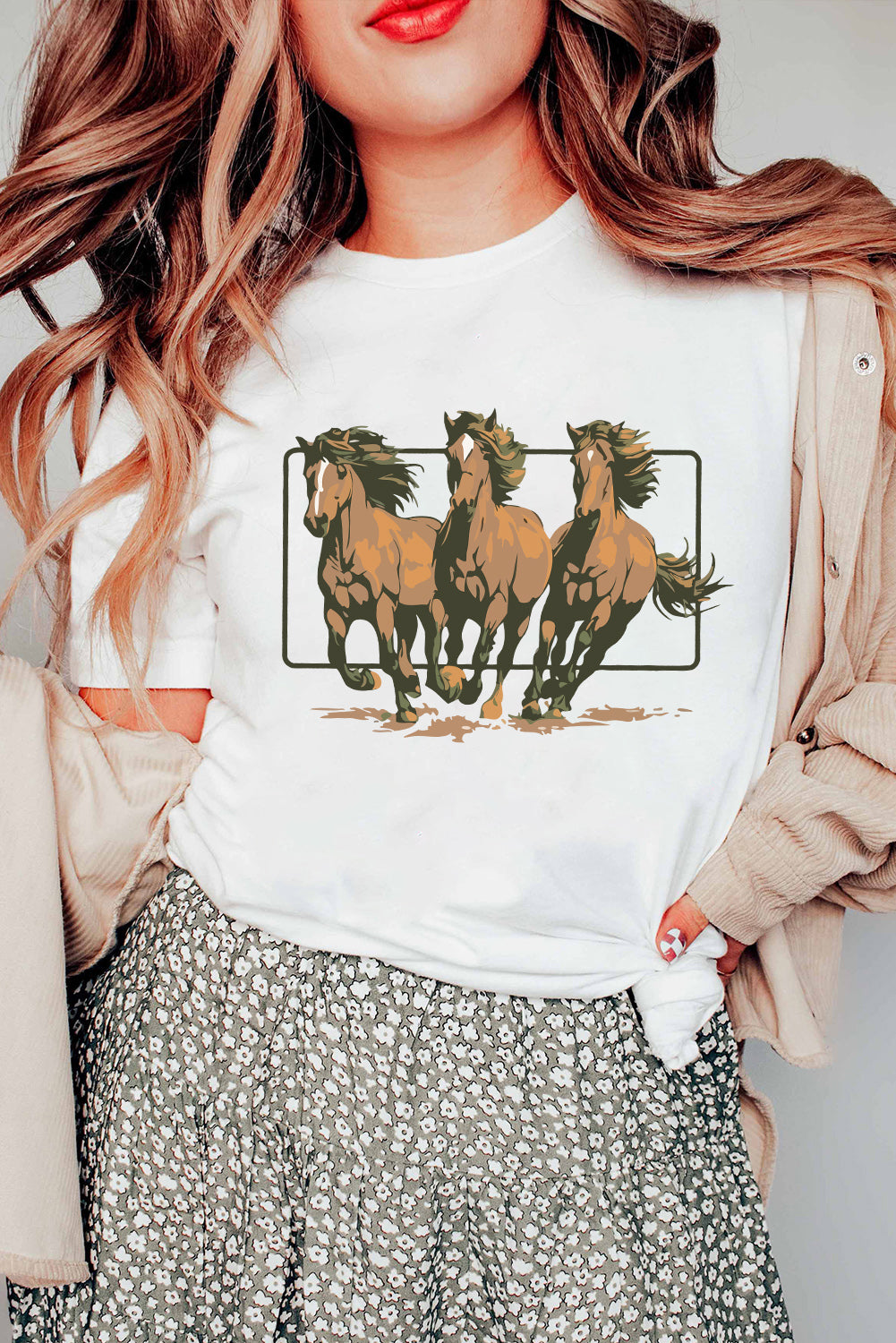  Aaria Tees