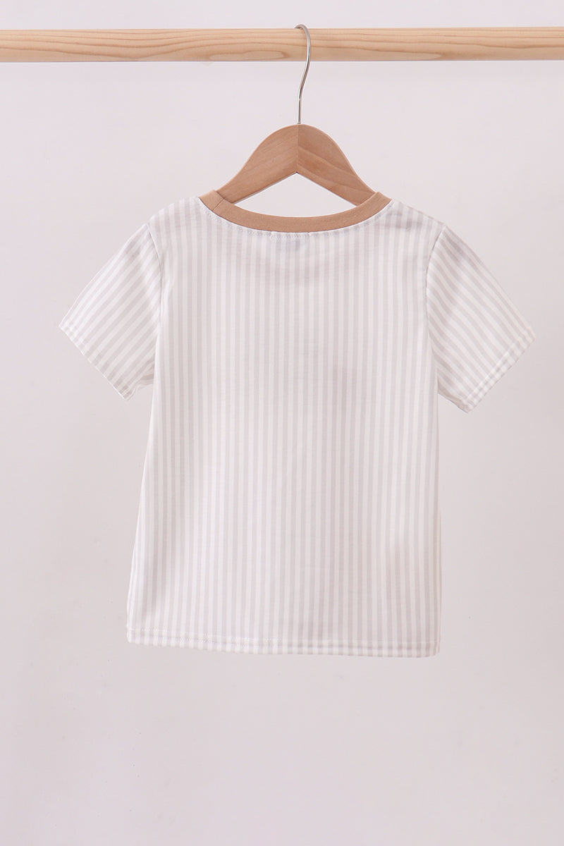  Aaria Tees