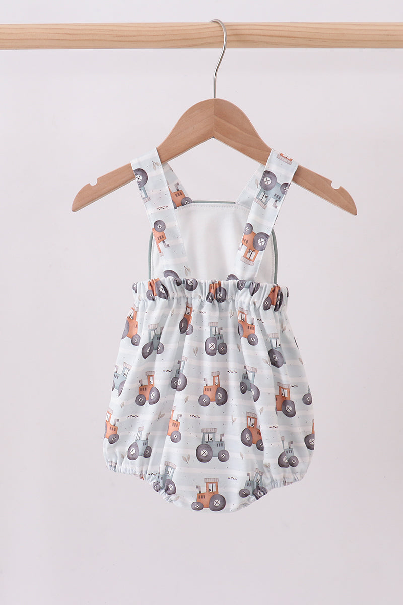  Aaria Tees