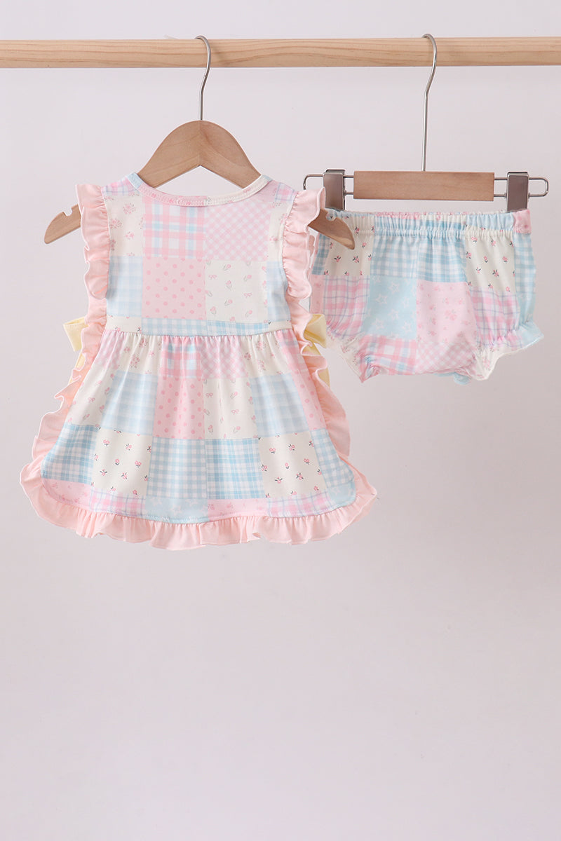  Aaria Tees