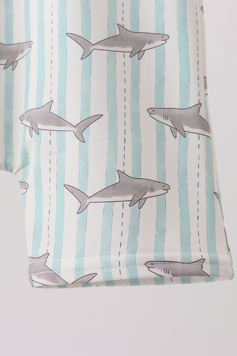 Aaria Tees