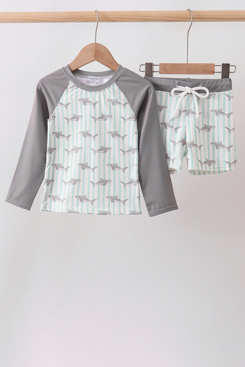  Aaria Tees