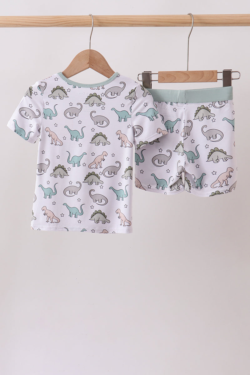  Aaria Tees