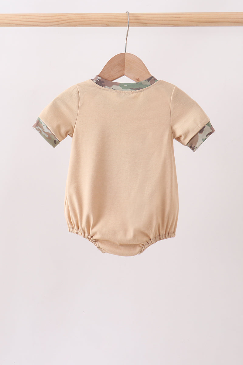  Aaria Tees