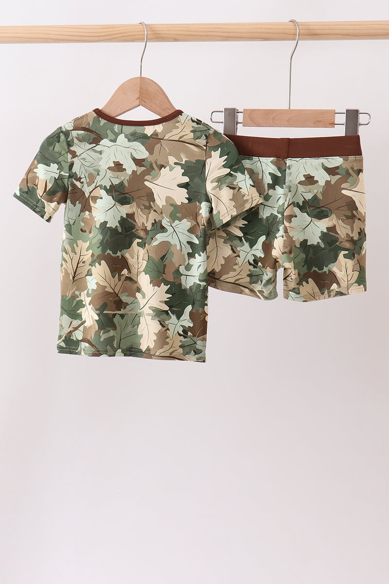  Aaria Tees