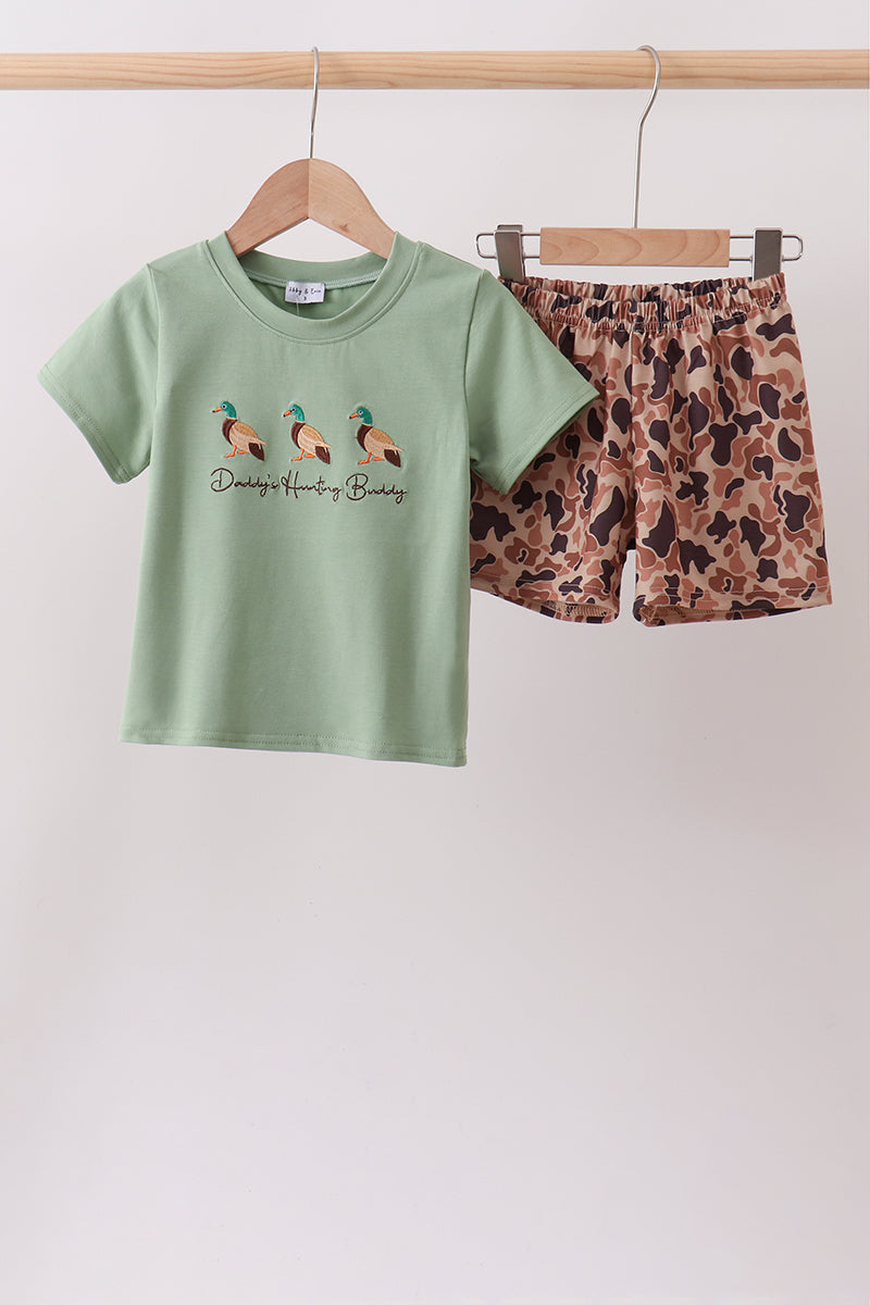  Aaria Tees