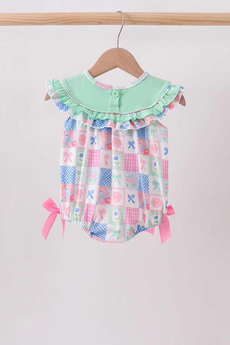  Aaria Tees
