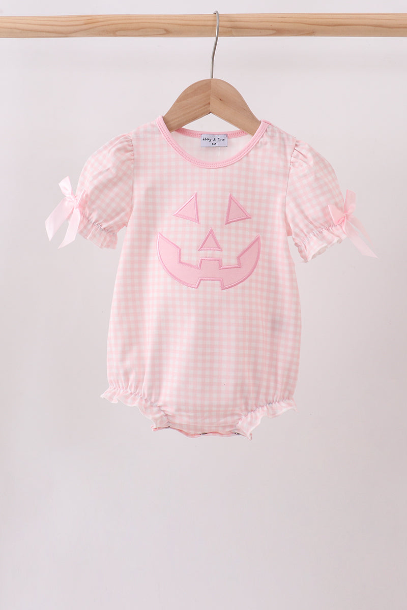  Aaria Tees
