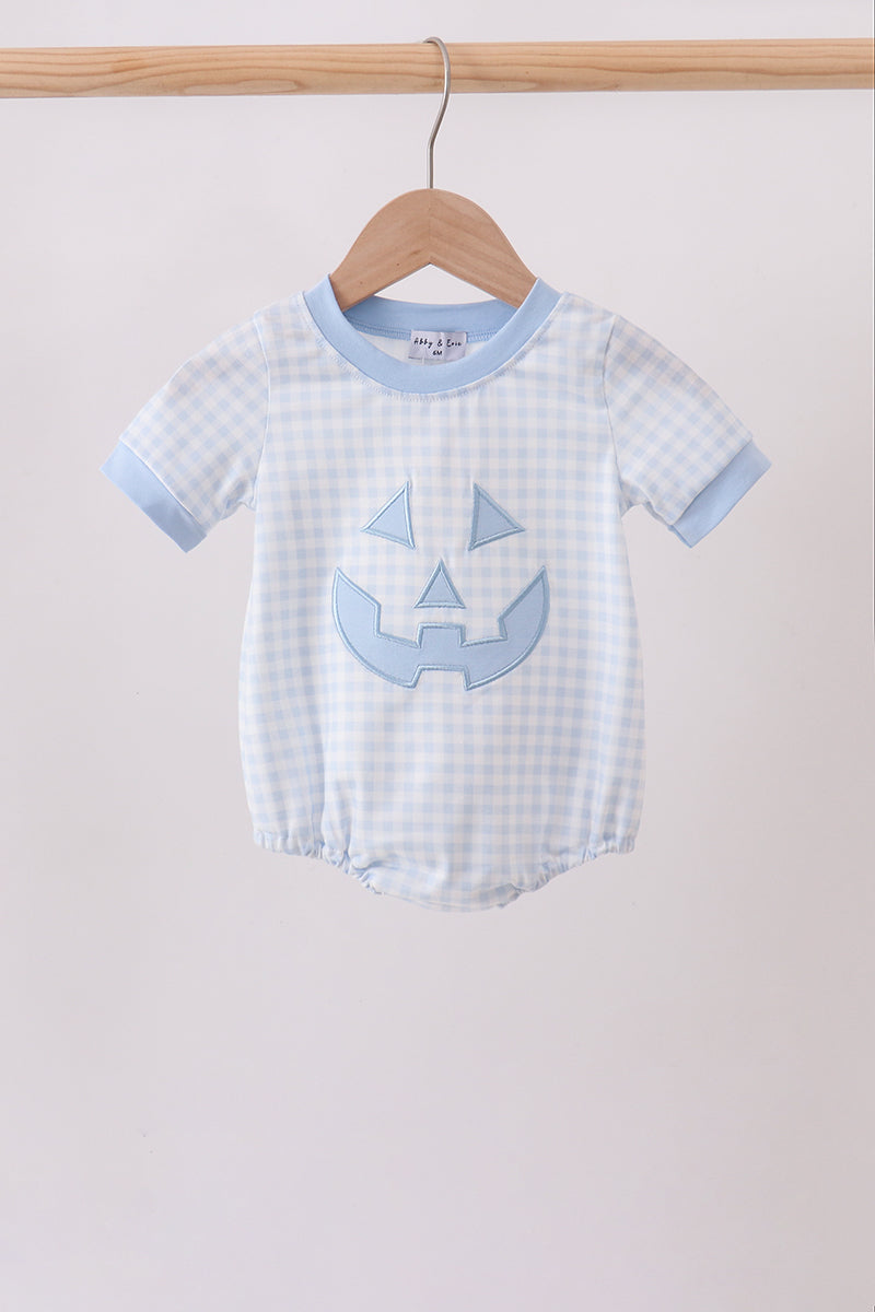  Aaria Tees