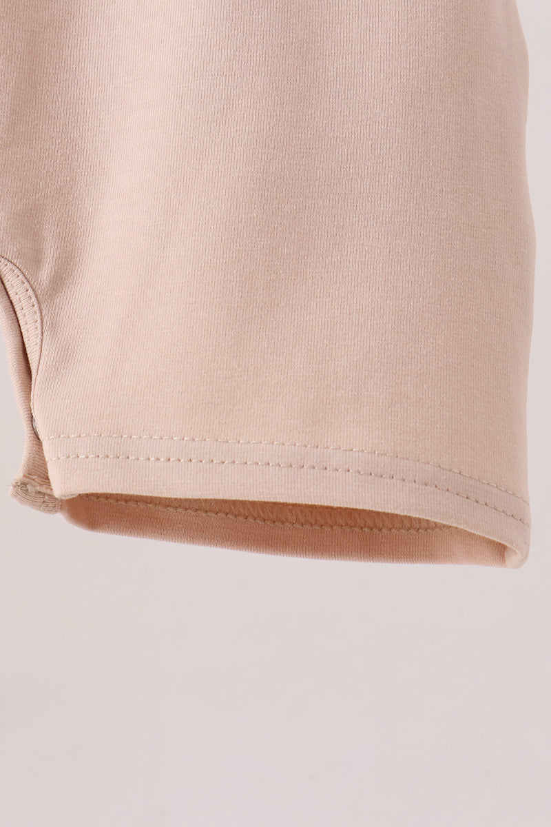  Aaria Tees
