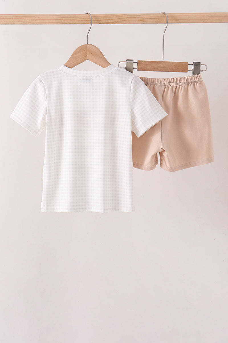  Aaria Tees