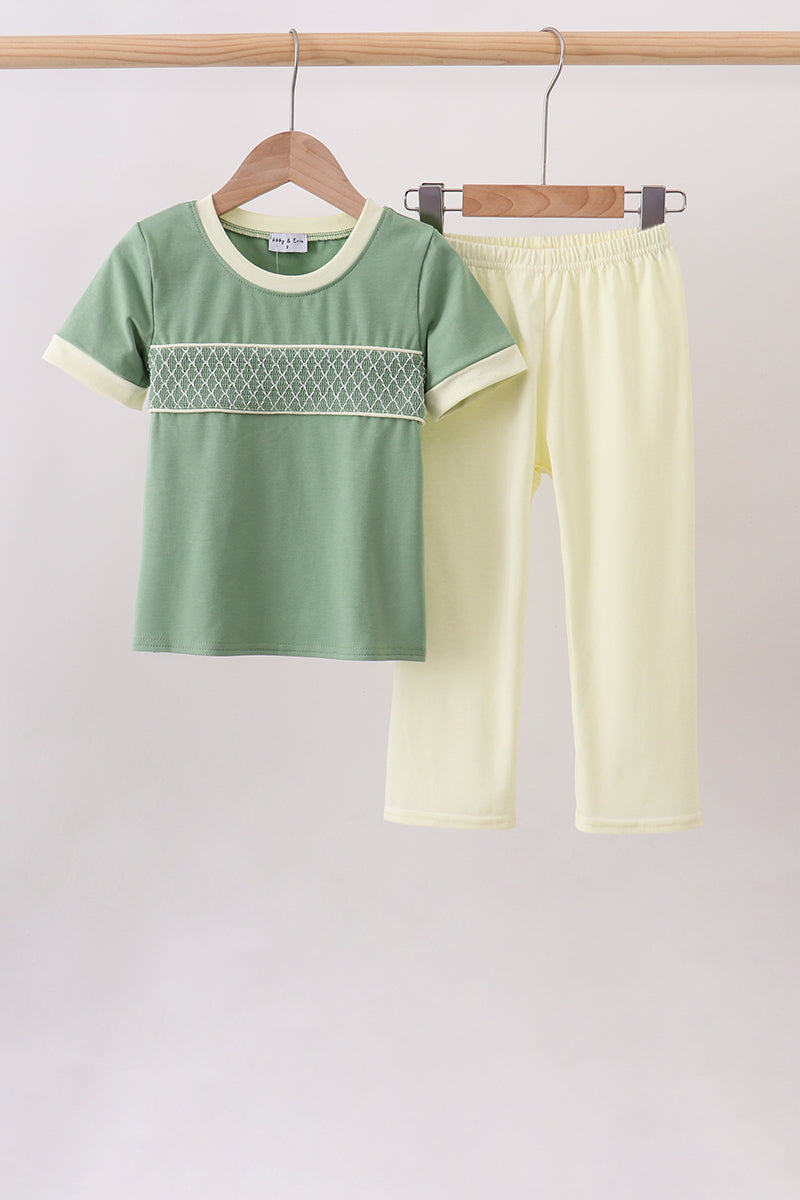  Aaria Tees
