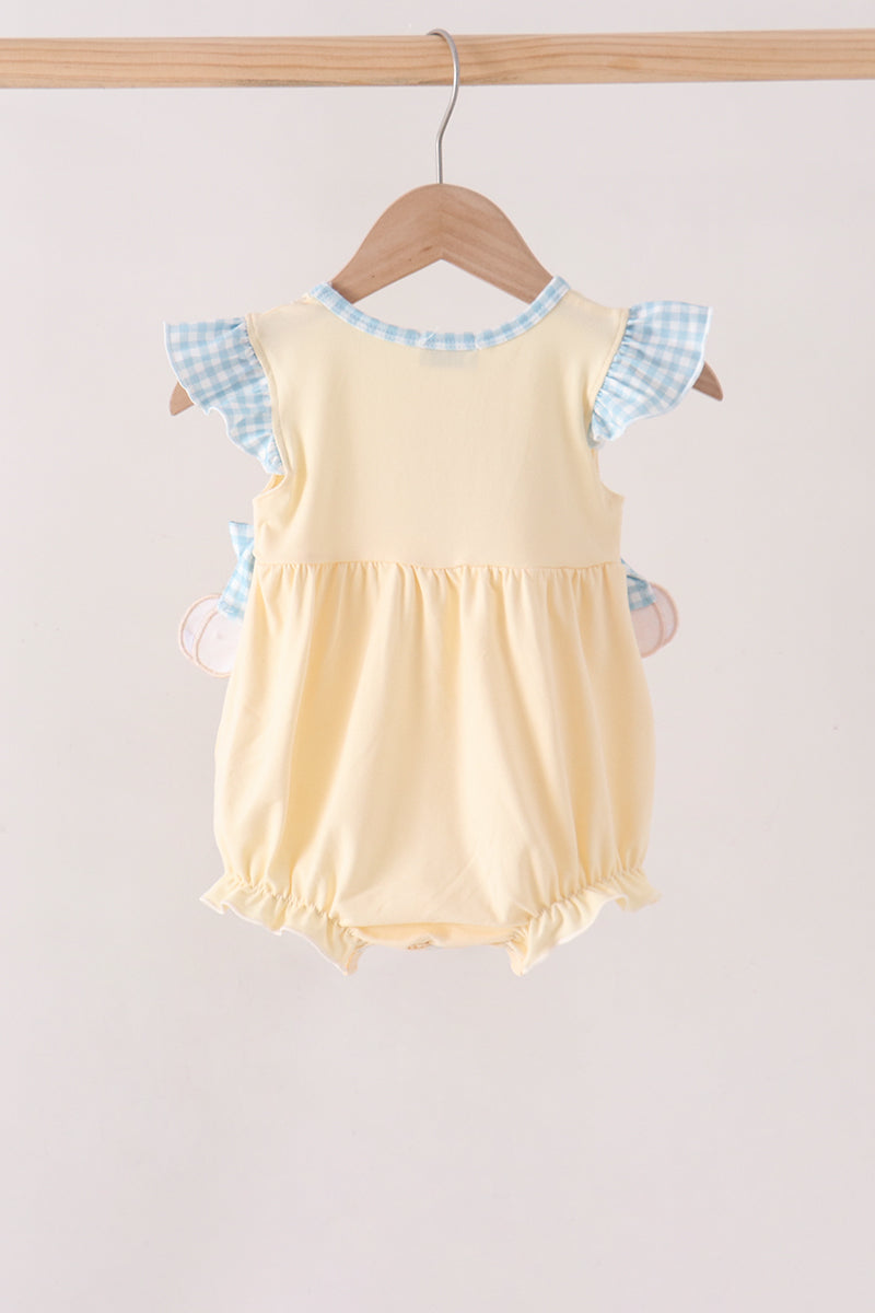  Aaria Tees