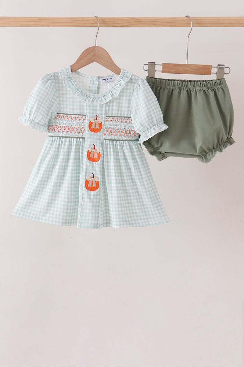 Aaria Tees