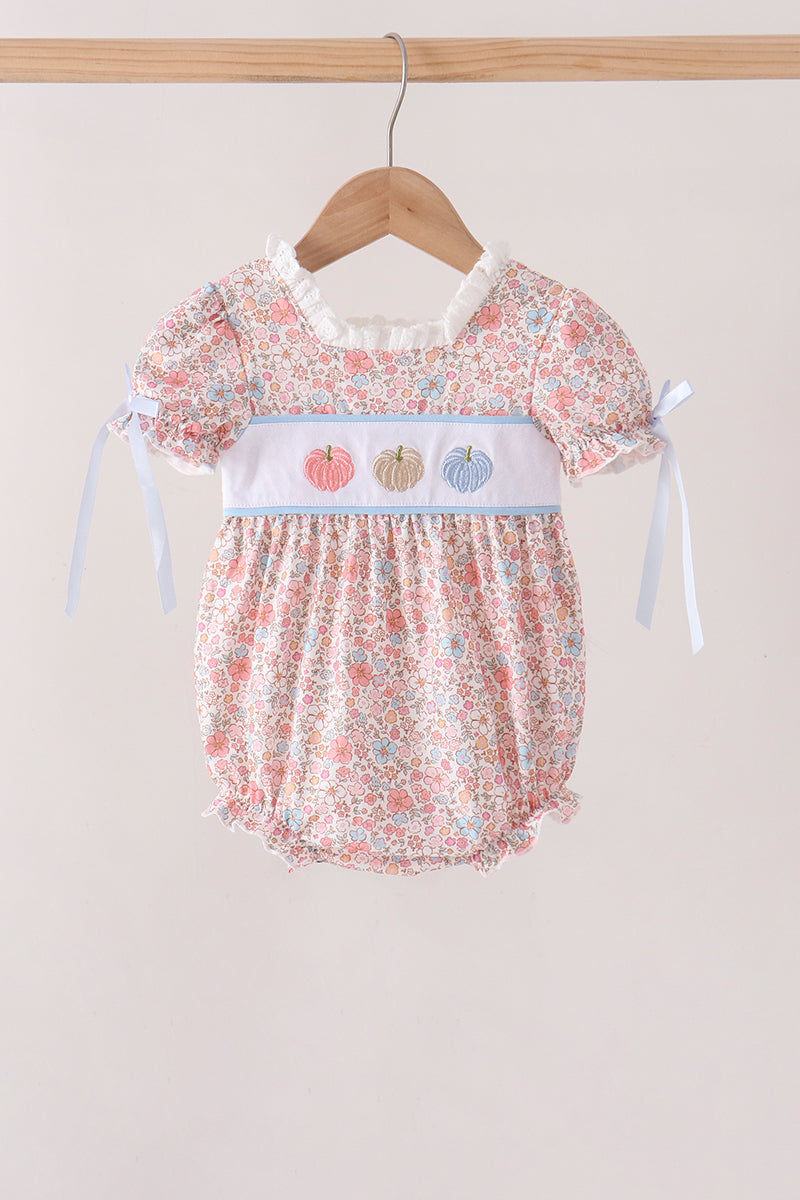  Aaria Tees