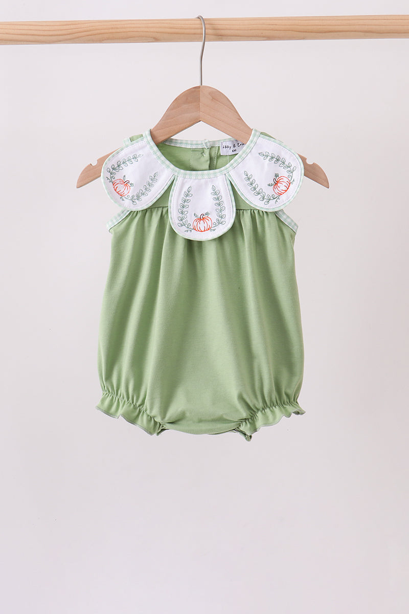  Aaria Tees