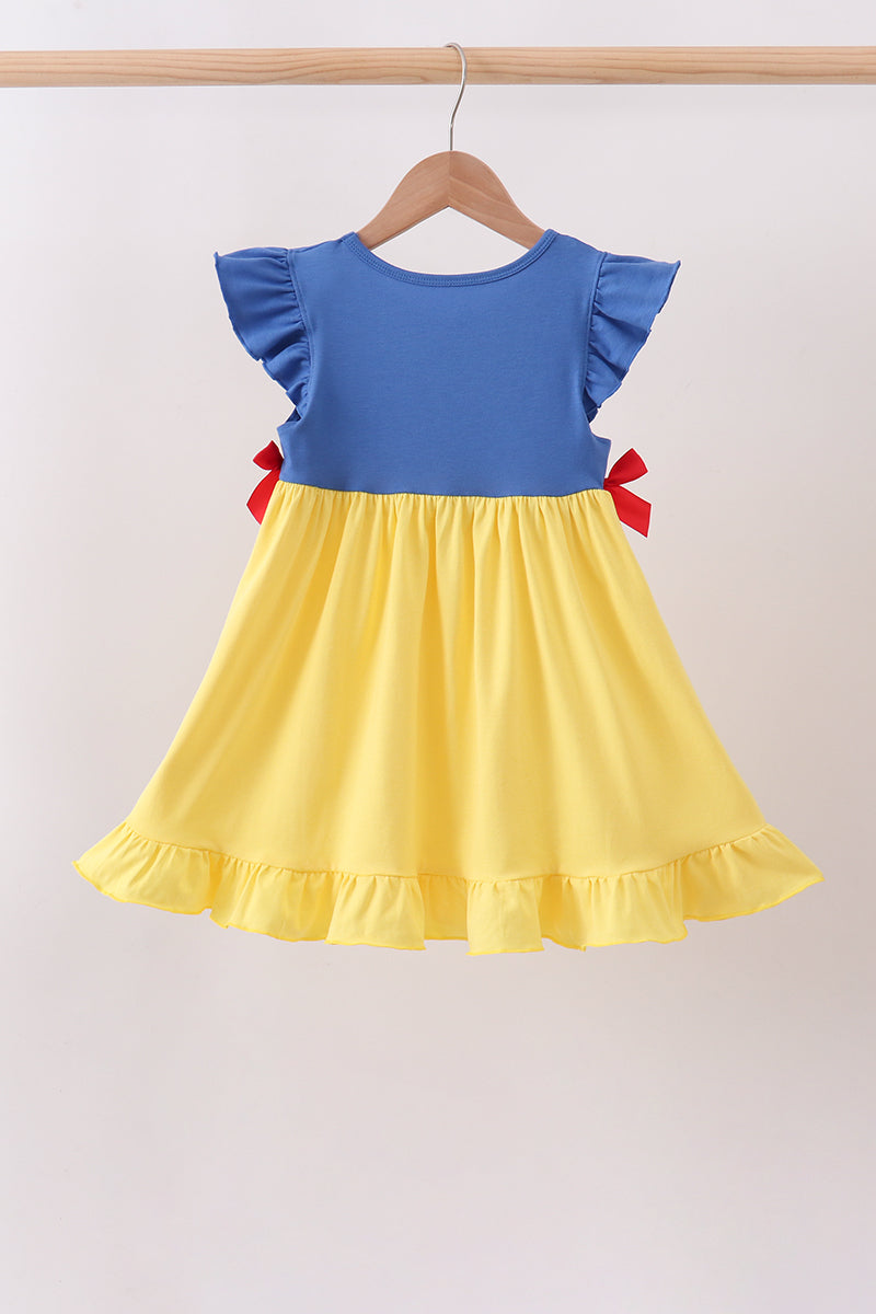  Aaria Tees
