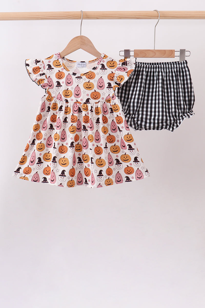  Aaria Tees
