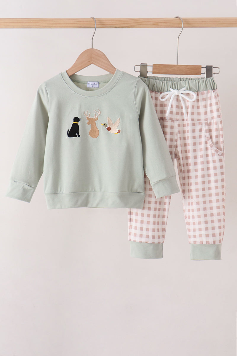  Aaria Tees