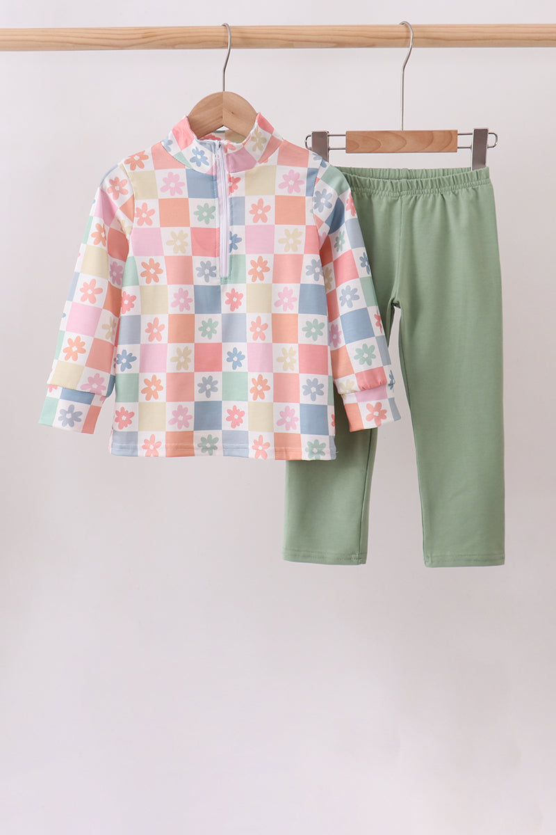  Aaria Tees