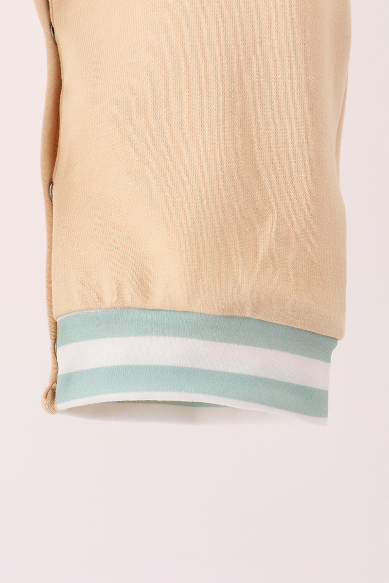  Aaria Tees