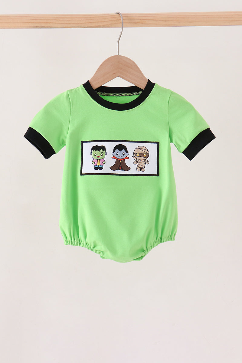  Aaria Tees