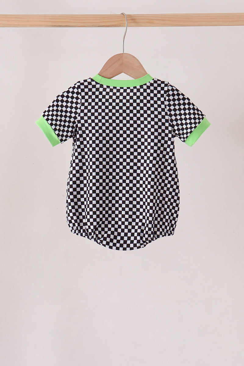  Aaria Tees