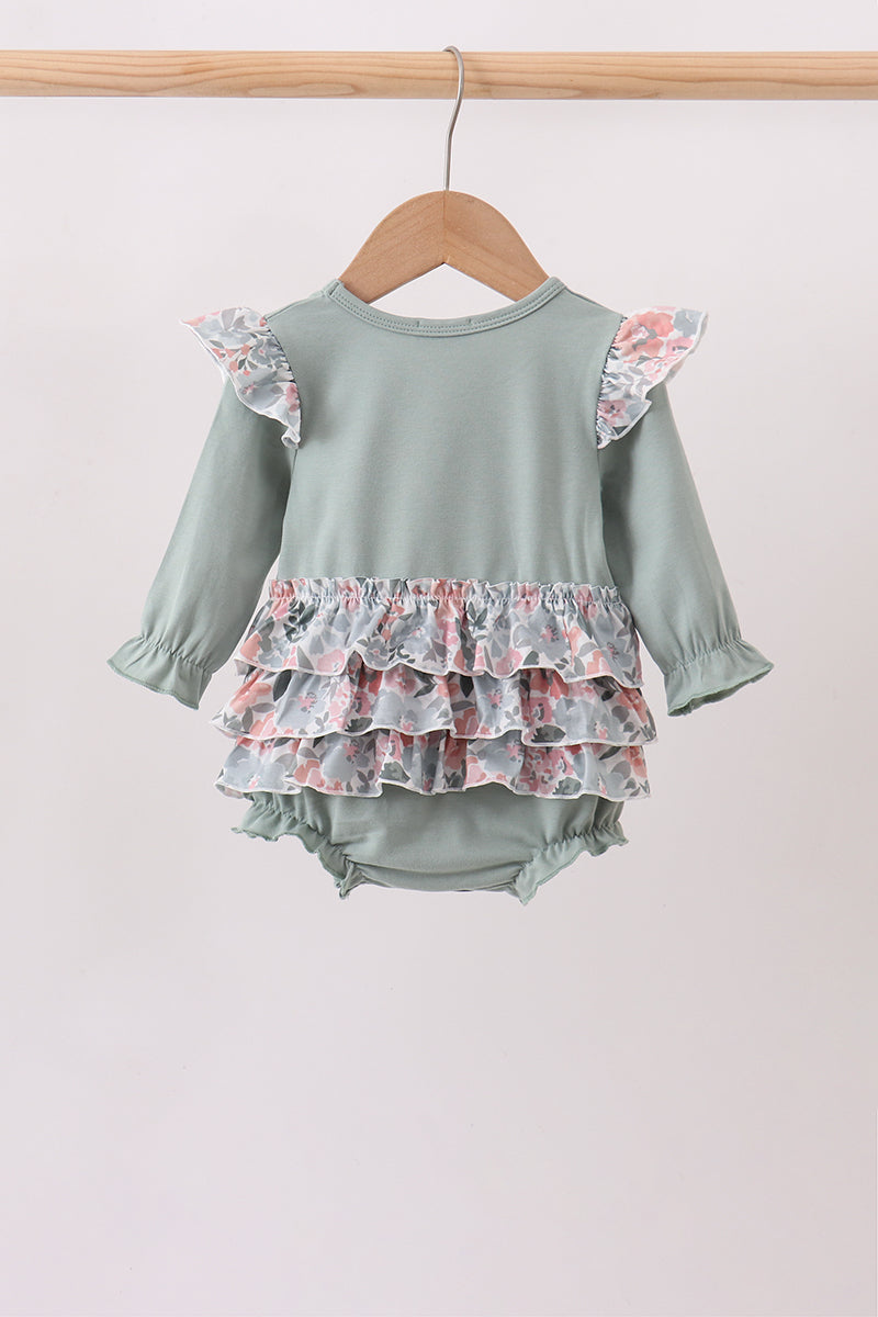  Aaria Tees