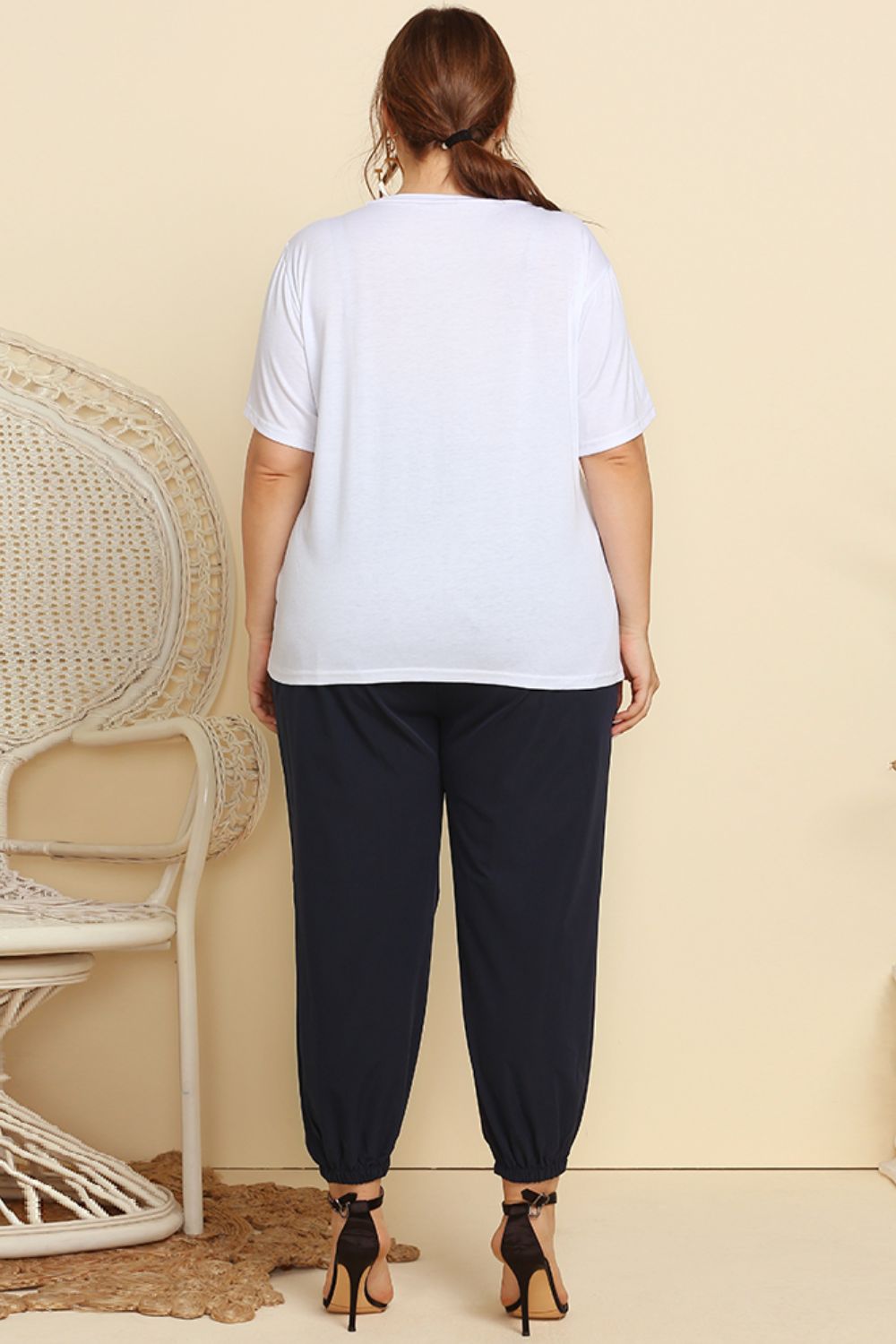 13685737be294b39b06e7df77d7e5581-Max Aaria Tees