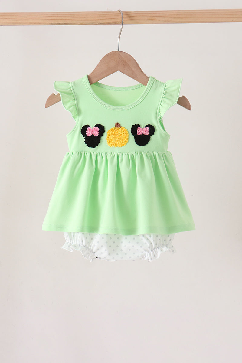  Aaria Tees