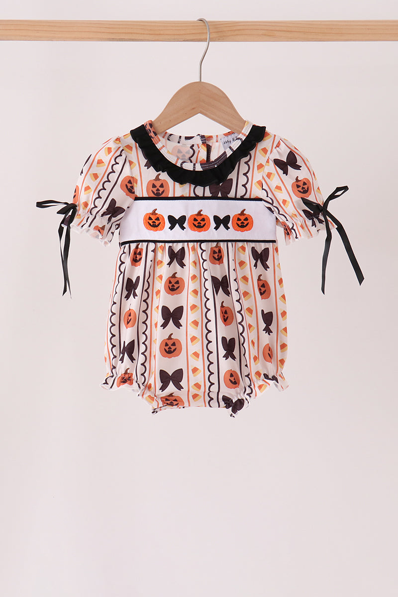  Aaria Tees