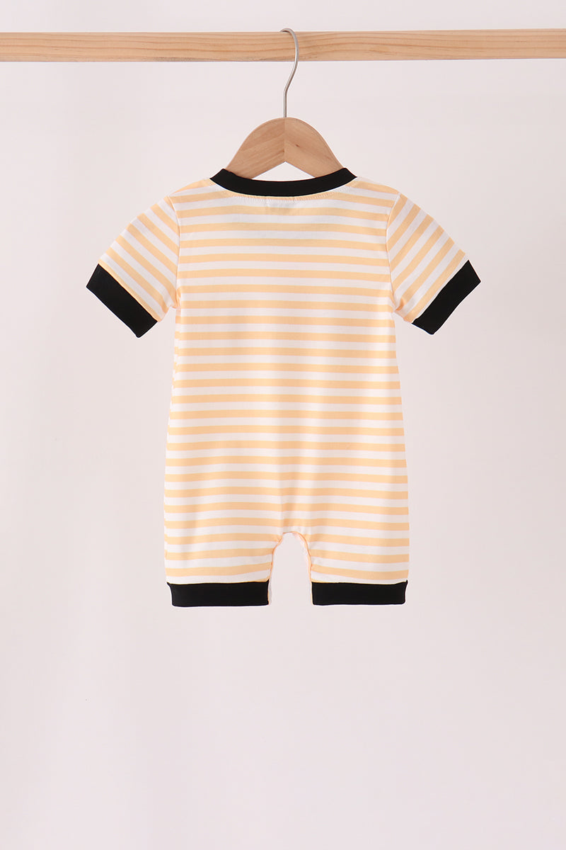  Aaria Tees