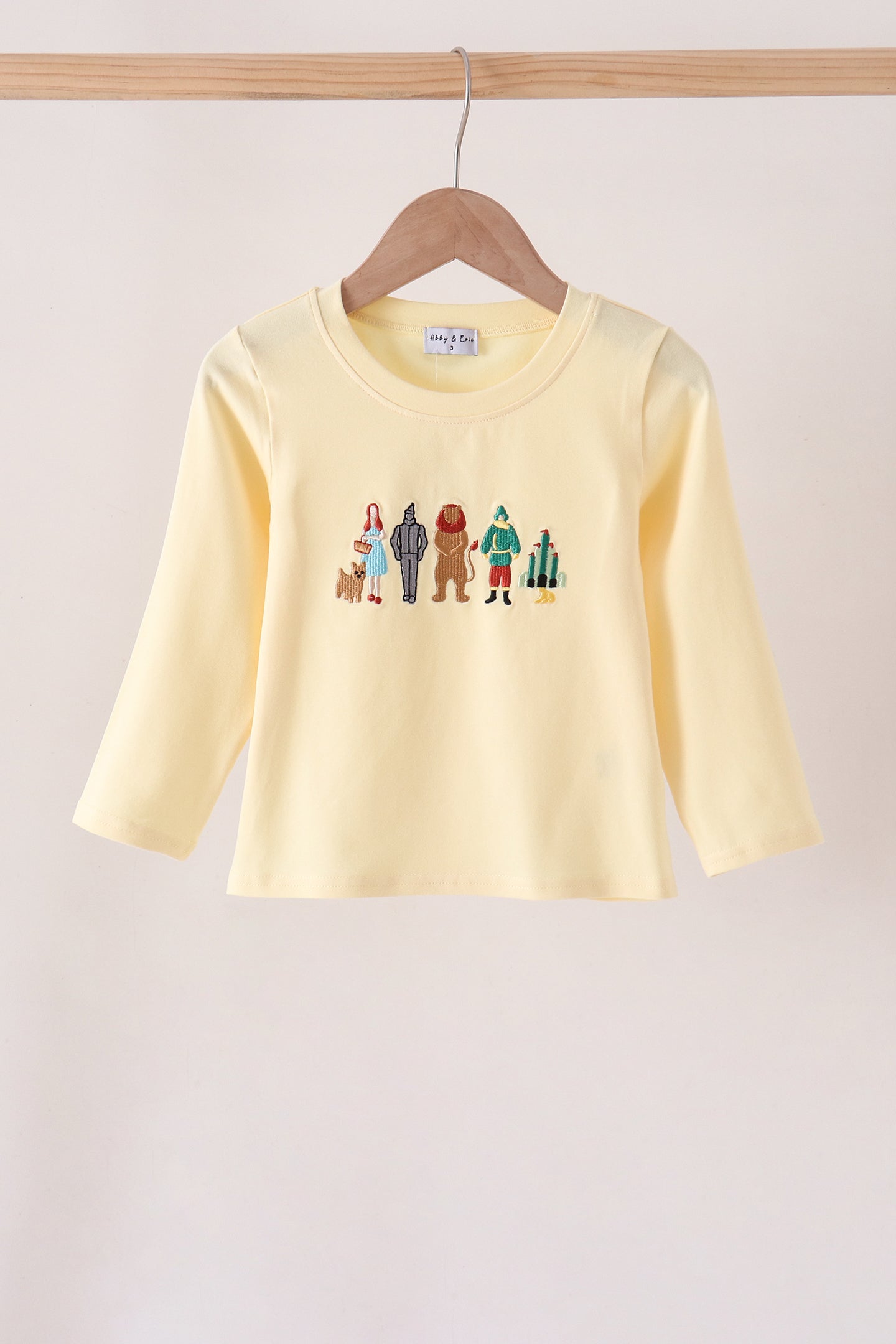  Aaria Tees