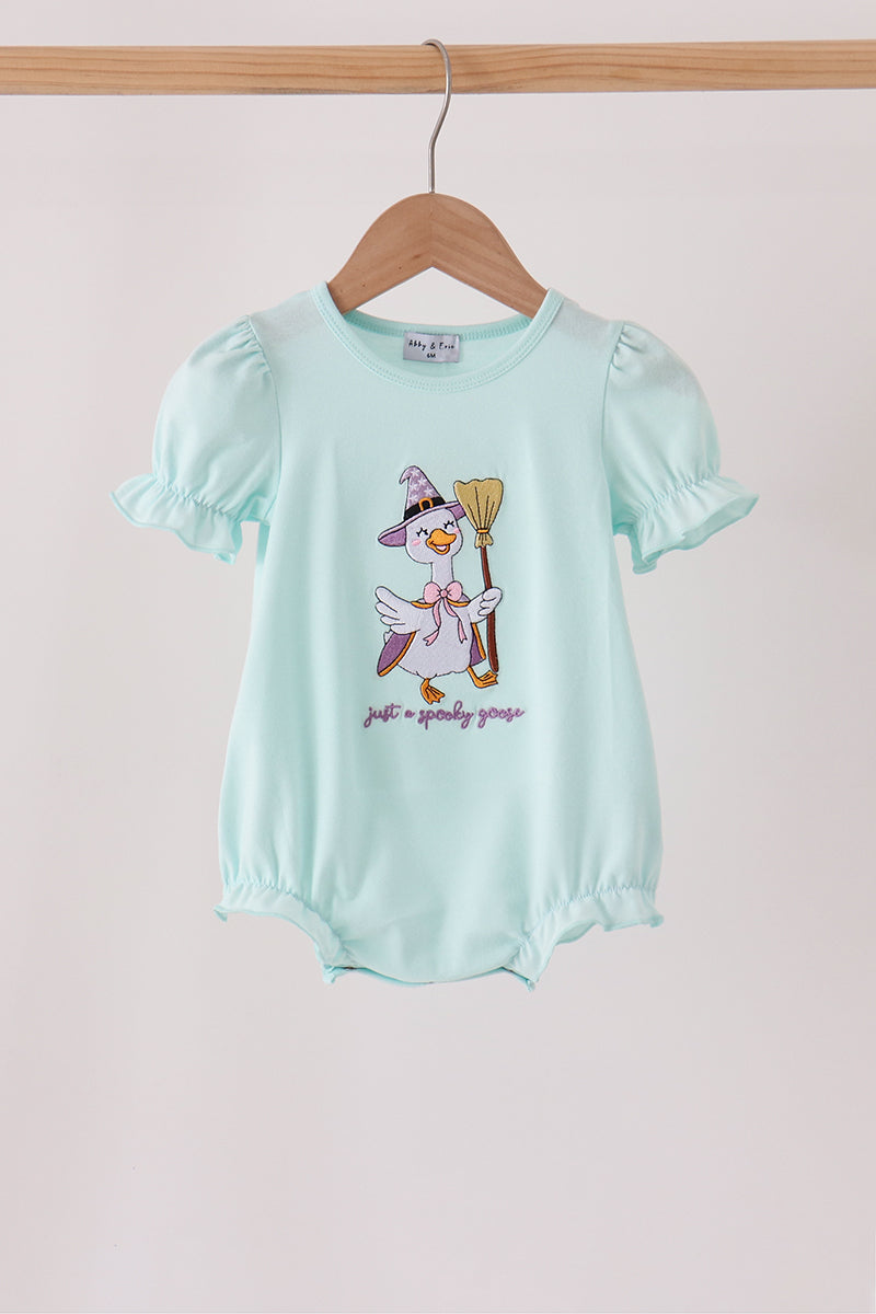  Aaria Tees