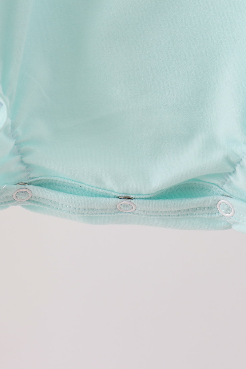  Aaria Tees