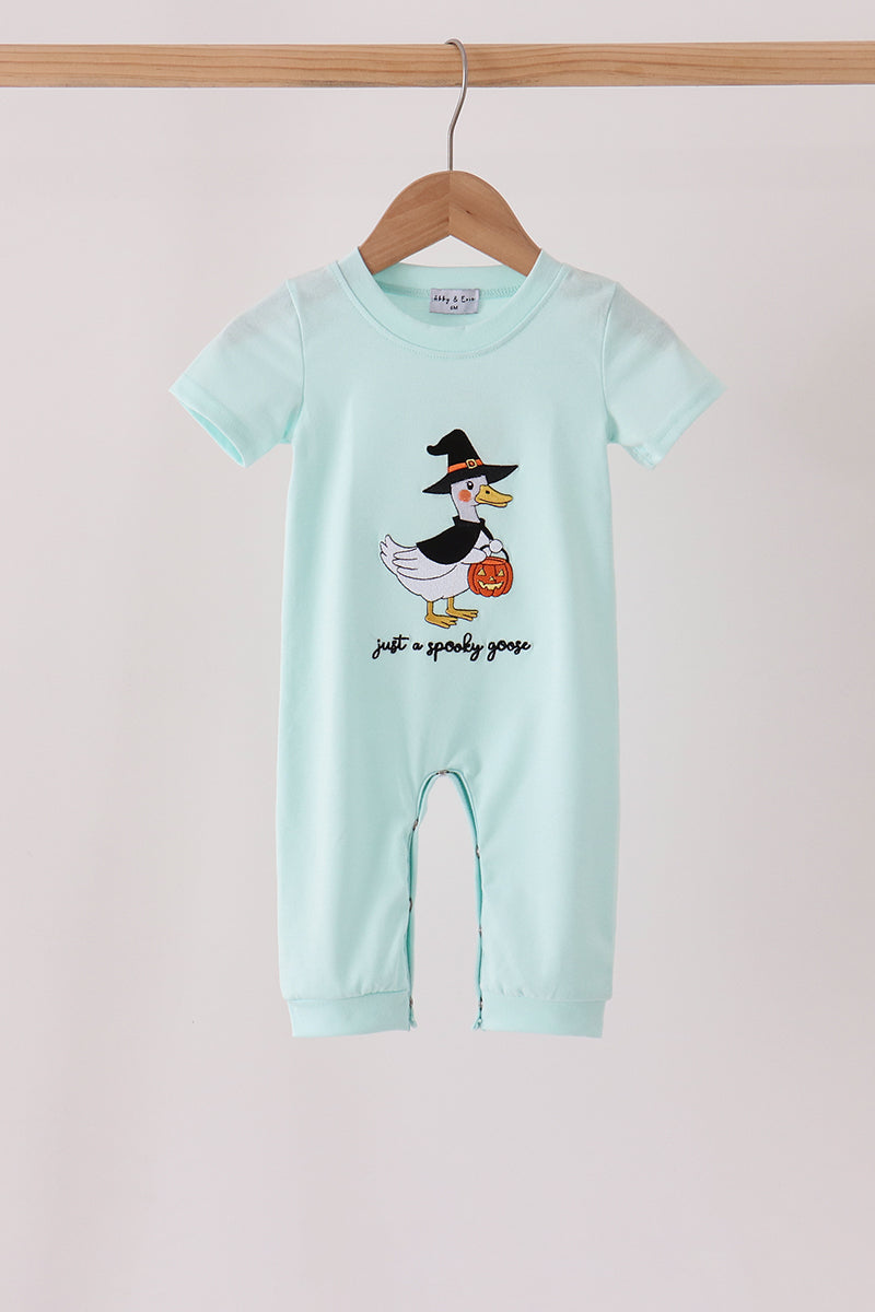  Aaria Tees
