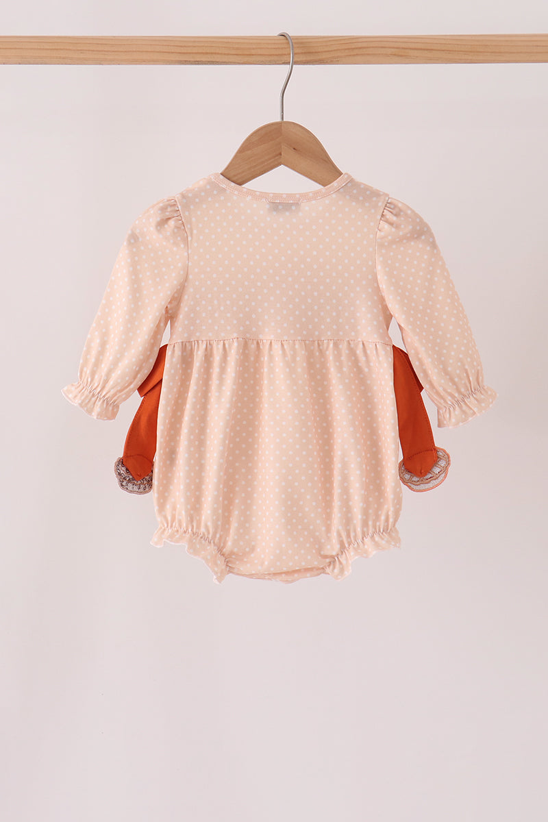  Aaria Tees