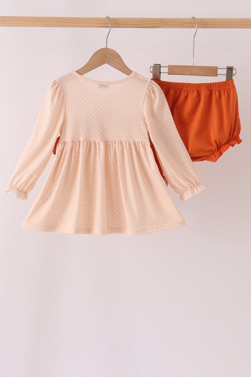  Aaria Tees